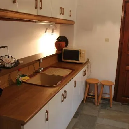 Family House 250m Away From The Coast, With Big Garden * Nikiti (Sithonia)