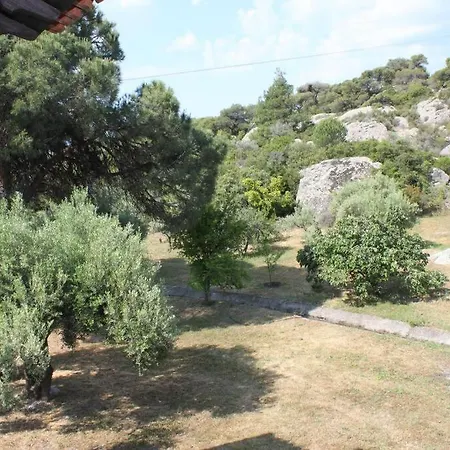 Family House 250m Away From The Coast, With Big Garden