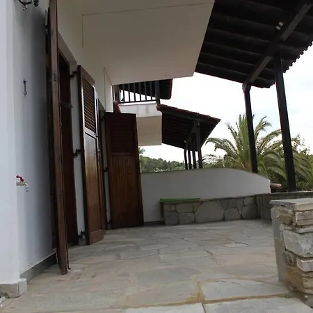 Casa vacanze Family House 250m Away From The Coast, With Big Garden