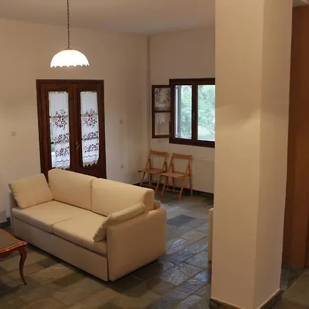 Family House 250m Away From The Coast, With Big Garden *